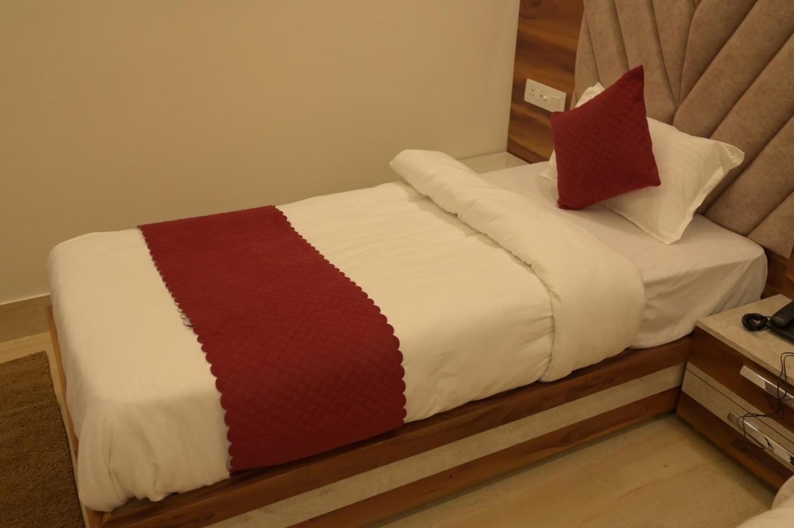 Hotel Udit Inn Rudraprayāg 外观 照片
